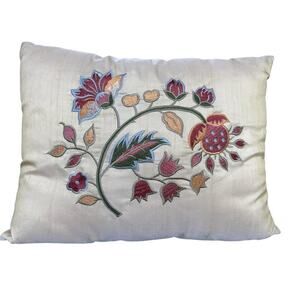 Vintage Williamsburg Embroidered Satin Accent Floral Throw Pillow READ Descript